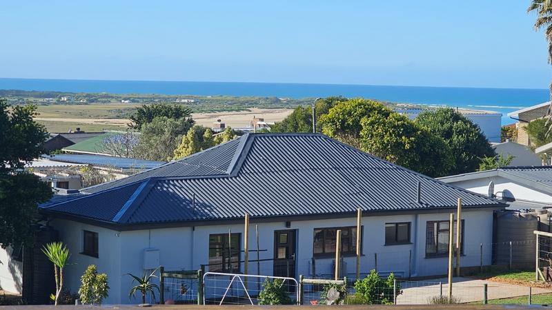 5 Bedroom Property for Sale in Stilbaai Wes Western Cape
